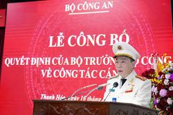 Đại t&aacute; Ho&agrave;ng Quốc Việt l&agrave;m Gi&aacute;m đốc C&ocirc;ng an tỉnh Thanh H&oacute;a