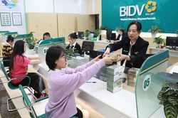 Đưa nghị quyết Đại hội XIV của Đảng v&agrave;o cuộc sống: Tăng dư địa t&iacute;n dụng hỗ trợ tăng trưởng hai con số