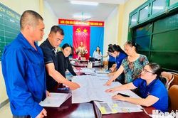 Người thực hành công tác xã hội không bắt buộc làm đủ giờ hành chính