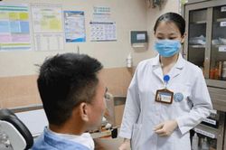 Hóc xương cá: Biến chứng nguy hiểm từ thói quen 'chữa mẹo' sai lầm