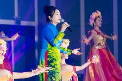 Đại tá, NSND Vi Hoa - 'chim sơn ca của núi rừng Tây Bắc' khoe giọng hát ở tuổi 61