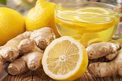 4 nhóm người cần lưu ý khi uống nước chanh gừng