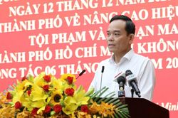 B&iacute; thư Th&agrave;nh ủy TPHCM: X&acirc;y dựng th&agrave;nh phố kh&ocirc;ng ma t&uacute;y phải lấy cơ sở l&agrave;m nền tảng, quản l&yacute; thực chất