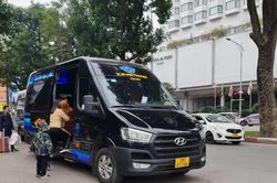 Xe hợp đồng vi phạm quy định về địa điểm đón, trả khách sẽ bị rút giấy phép