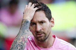 Messi tạm ngưng thi đấu