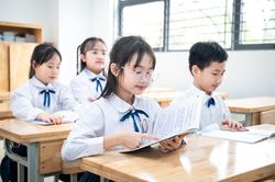 Chỉ đạo mới của Hà Nội về miễn phí sách giáo khoa