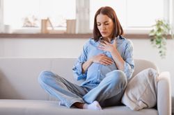 Một thay đổi khi ăn có thể giúp mẹ bầu giảm ốm nghén