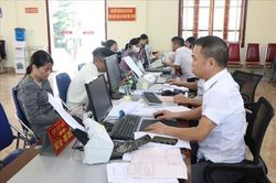 Trong th&aacute;ng 10.2026, ho&agrave;n th&agrave;nh sắp xếp, tinh gọn bộ m&aacute;y b&ecirc;n trong c&aacute;c Bộ