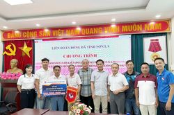 LĐBĐ Việt Nam hỗ trợ Sơn La phát triển bóng đá địa phương