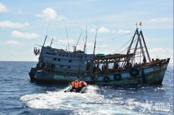 Cùng ngư dân thay đổi nhận thức và hành động