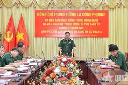 Trung tướng La Công Phương kiểm tra một số mặt công tác tại Sư đoàn 3