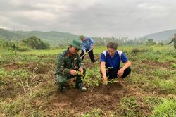 Điểm tựa giữ vững phên giậu biên cương