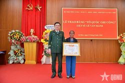 Cà Mau: Trao bằng 'Tổ quốc ghi công' cho thân nhân liệt sĩ Lê Văn Mảnh