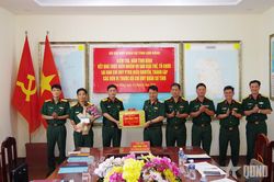 Bộ CHQS tỉnh L&acirc;m Đồng kiểm tra Tiểu đo&agrave;n hỗn hợp, đặc khu Ph&uacute; Qu&yacute;