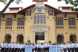 Trường ĐH Sài Gòn ngành Sư phạm Toán có 17 thí sinh trúng tuyển đạt 30/30 điểm