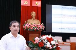 Đề xuất có định biên nhân sự dinh dưỡng tại trường học