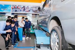 Người trẻ đang dịch chuyển lựa chọn ngành nghề?