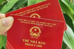 Cục Báo chí yêu cầu tăng cường quản lý hồ sơ cấp thẻ nhà báo