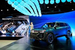 [GALLERY] Volkswagen Atlas Cross Sport 2027 ra mắt, khoảng hơn 1 tỷ đồng