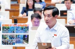 Đề xuất thí điểm các khu vực dừng xe máy để gọi điện thoại, địa điểm để shipper dừng xe