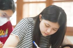 Bộ GD&ĐT bác bỏ thông tin Lịch sử trở thành môn tự chọn