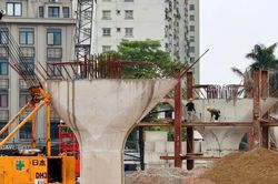 Những trụ cầu vượt đầu tiên tại nút giao gần 786 tỷ đồng ở Hà Nội