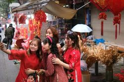 Công đoàn thống nhất phương án nghỉ Tết Nguyên đán Đinh Mùi 2027 kéo dài 7 ngày
