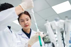 'Chốt' mức lương 300 triệu đồng/tháng với Tổng công trình sư