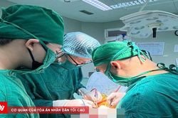 Phẫu thuật khối u não lớn cho người phụ nữ 73 tuổi