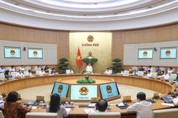 Chính phủ yêu cầu các bộ ngành hoàn thành sắp xếp tổ chức bộ máy trong tháng 10
