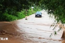 Quảng Trị: Mưa lũ gây chia cắt nhiều bản làng ở vùng biên giới