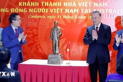 Tổng Bí thư, Chủ tịch nước gặp cộng đồng người Việt Nam tại Australia và Solomon