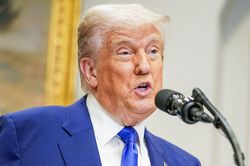 Tổng thống Mỹ Donald Trump nói về khả năng 'leo thang quân sự quy mô lớn' vào Iran