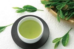 Ngày nào cũng uống một tách trà xanh, 6 tháng sau đi khám người đàn ông bất ngờ