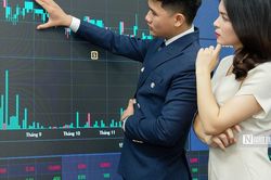 VN-Index hướng 1.800 điểm, dòng tiền tìm đến cổ phiếu chưa tăng mạnh