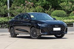 Xe sedan hạng D công suất 254 mã lực, giá chưa tới 450 triệu đồng