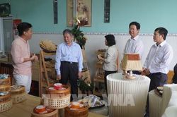 Bí thư Tỉnh ủy Đồng Tháp thăm các mô hình kinh tế phường Mỹ Trà