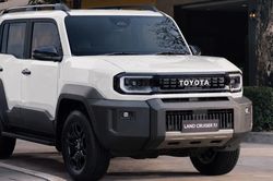 Toyota Land Cruiser FJ bán 30 xe trong tháng đầu mở bán tại Việt Nam