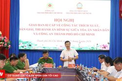 TAND và Công an TP.HCM phối hợp tháo gỡ vướng mắc trong trích xuất, dẫn giải và thi hành án hình sự