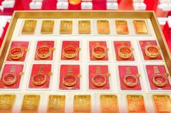 Gi&aacute; v&agrave;ng miếng giảm s&acirc;u, chỉ cao hơn thế giới khoảng 3 triệu đồng/lượng