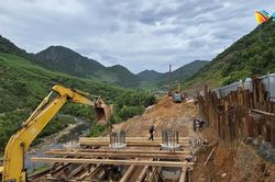 Hoàn thiện cao tốc La Sơn - Hòa Liên trước mùa mưa