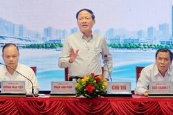 Chủ tịch UBND tỉnh Phạm Anh Tuấn đối thoại với hợp tác xã, quỹ tín dụng nhân dân