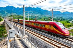 Ba bài học kinh nghiệm từ việc điều chỉnh Dự án đường sắt Lào Cai - Hà Nội - Hải Phòng