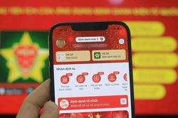 Bất động sản 11/8: Người dân một số nơi đã có thể tra cứu sổ đỏ trên VneID