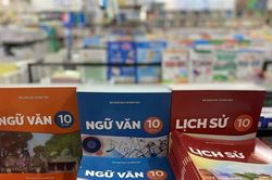 Hà Nội xây dựng kế hoạch miễn phí sách giáo khoa phổ thông từ năm học 2026 - 2027