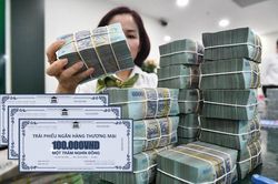 Tín dụng tăng nhanh, ngân hàng tăng tốc huy động vốn qua trái phiếu