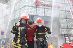 Hơn 3.000 người diễn tập PCCC và CNCH tại tòa nhà Saigon Center