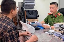 Khởi tố đối tượng mua hơn 33.000 quyển sách giáo khoa giả về bán