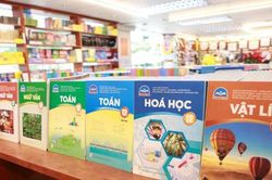 Hà Nội triển khai chính sách miễn phí sách giáo khoa năm học 2026-2027
