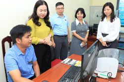 Kinh tế số gắn với thế mạnh làng nghề